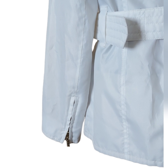 BNWT Barbour Womens White Rain Jacket UK Size 12 Lightweight Union Jack Lining. - Picture 7 of 16